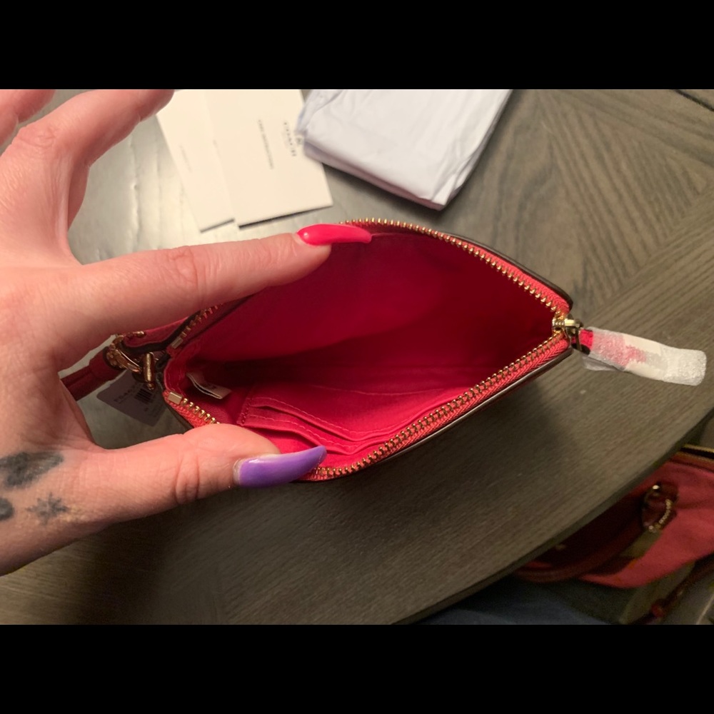 Coach wristlet NWT - Picture 2 of 2